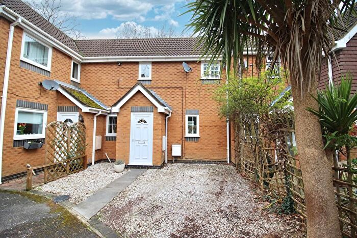 2 Bedroom Terraced House For Sale In Tamarisk Road, Hedge End, SO30