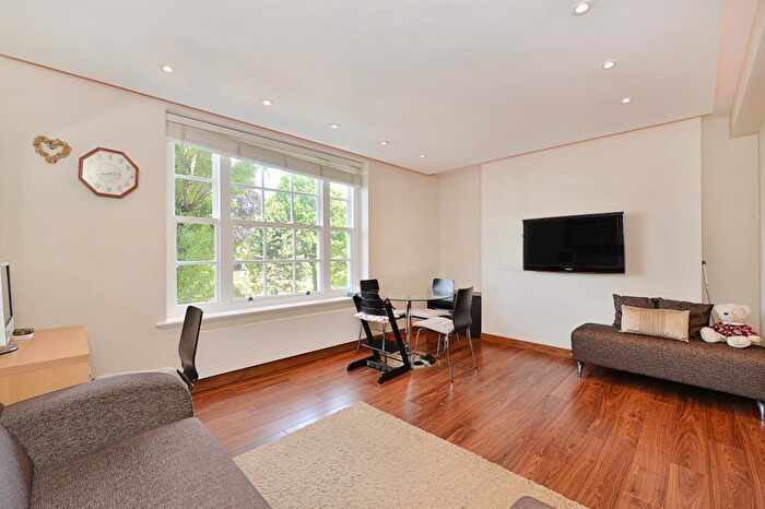 2 Bedroom Apartment To Rent In Manor Apartments, - Abbey Road, NW8