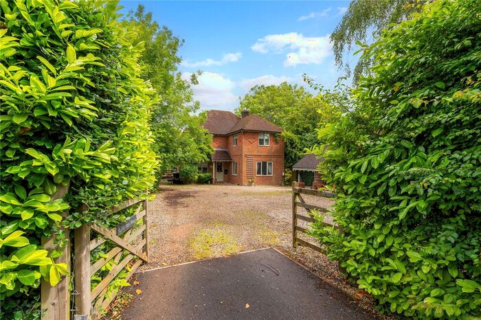 4 Bedroom Detached House For Sale In Hatt Common, East Woodhay, Newbury, Berkshire, RG20