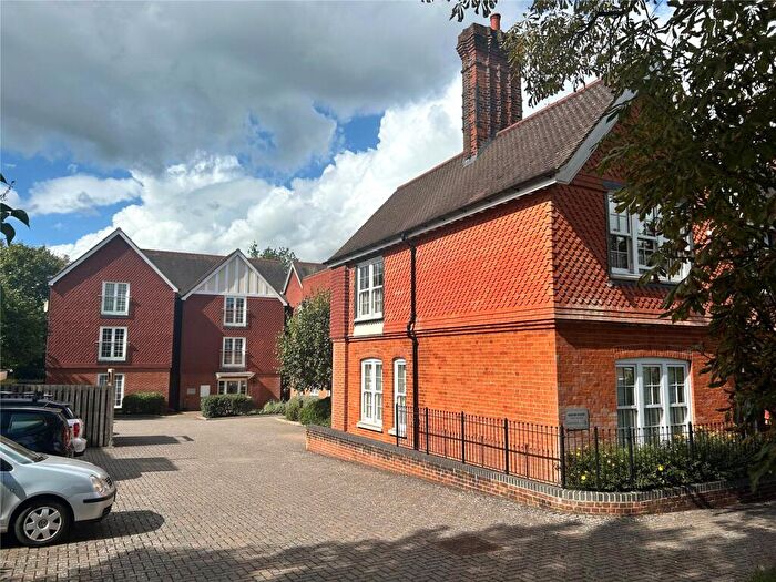 2 Bedroom Apartment To Rent In East Hill Road, Oxted, Surrey, RH8
