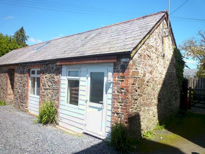 1 Bedroom Cottage To Rent In North Road, Holsworthy, EX22