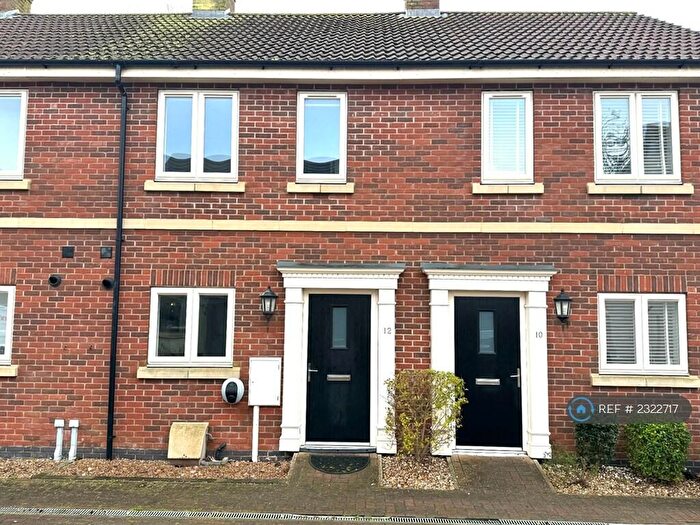 2 Bedroom Terraced House To Rent In Canal Court, Lincoln, LN1