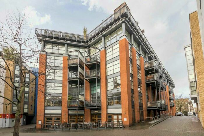2 Bedroom Flat To Rent In Britton Street, Clerkenwell, EC1M