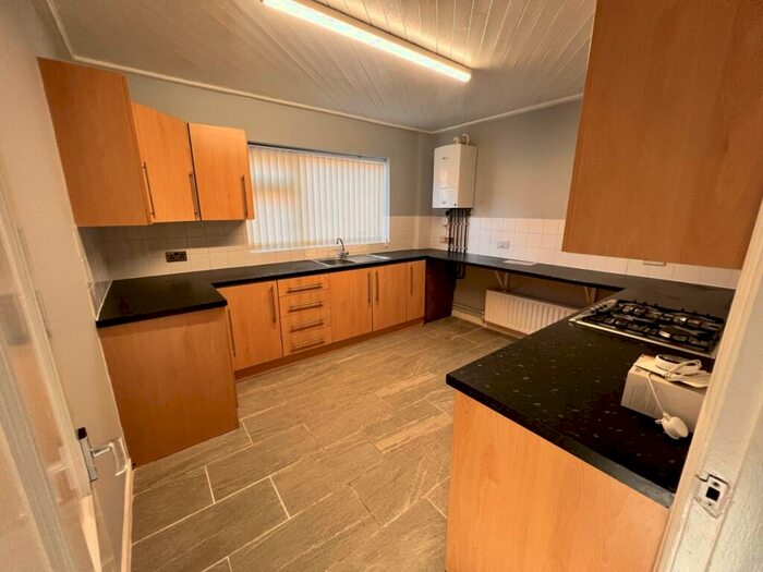 4 Bedroom Detached House To Rent In Hindley Road, West Houghton, BL5