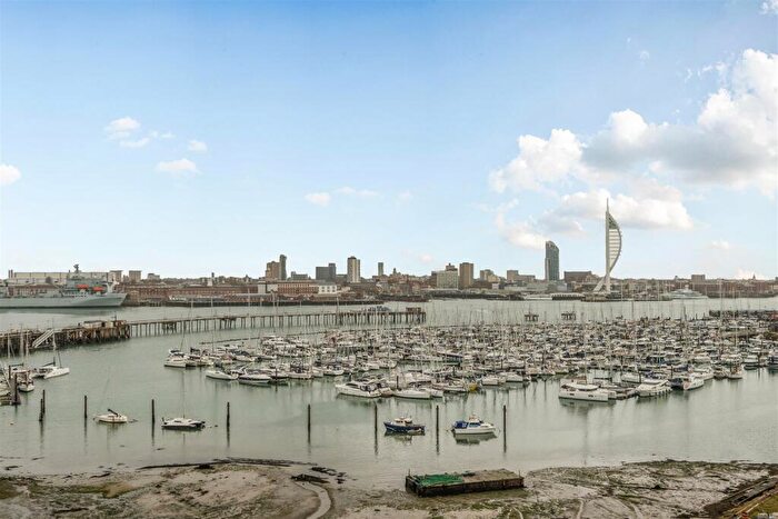 2 Bedroom Flat For Sale In Rope Quays, Gosport, PO12