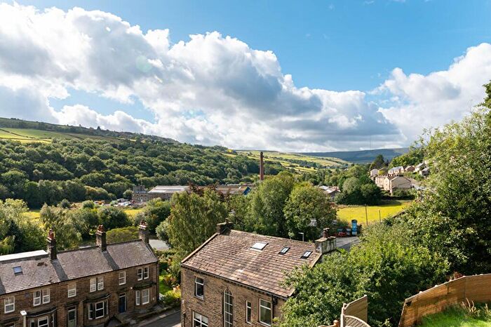 5 Bedroom Detached House For Sale In Victoria Springs, Holmfirth, HD9