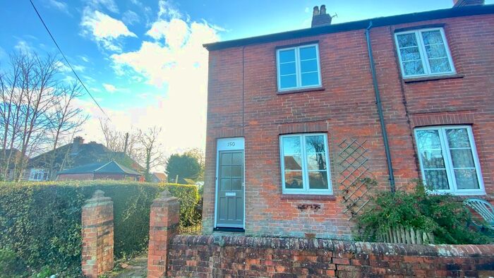 2 Bedroom End Of Terrace House To Rent In The Causeway, Petersfield, GU31