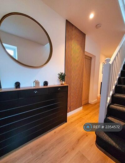 4 Bedroom Detached House To Rent In Wellesley Road, Ilford, IG1