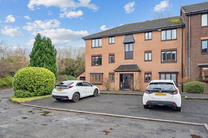 2 Bedroom Flat For Sale In Burnfield Gardens, Flat /, G46