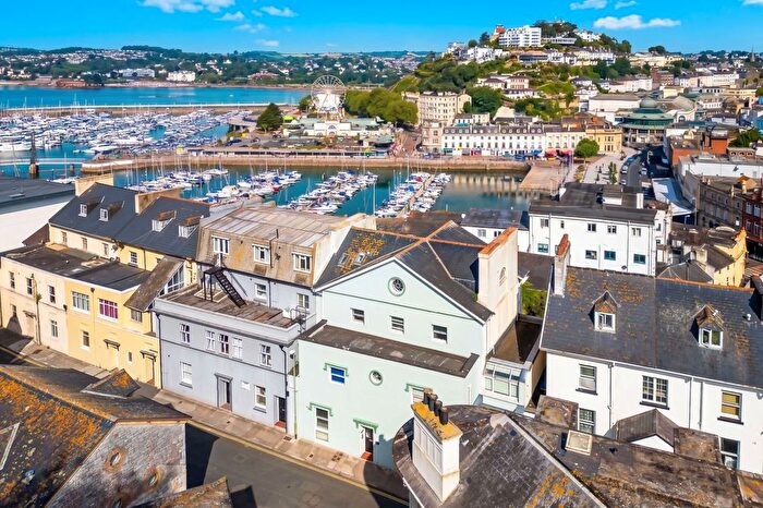 2 Bedroom Flat For Sale In The Lighthouse, Park Hill Road, Torquay, TQ1