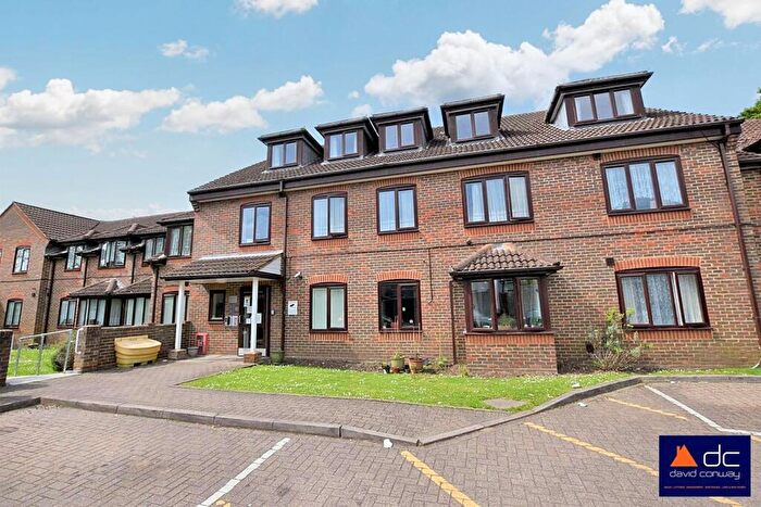 1 Bedroom Retirement Property For Sale In Barnetts Court, Corbins Lane, Harrow, HA2