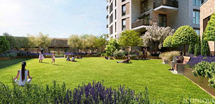 2 Bedroom Flat For Sale In Bow Common Lane, London, E3