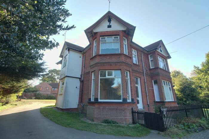 1 Bedroom Flat To Rent In Cauldwell Hall Avenue, Ipswich IP4