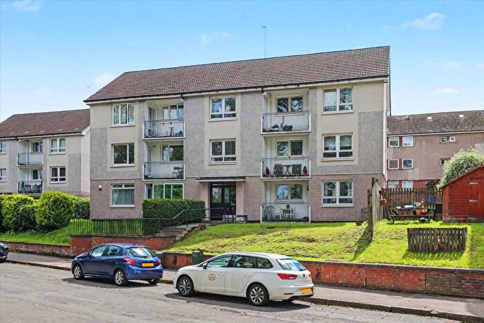2 Bedroom Flat For Sale In Myrtle Park, Crosshill, Glasgow, G42