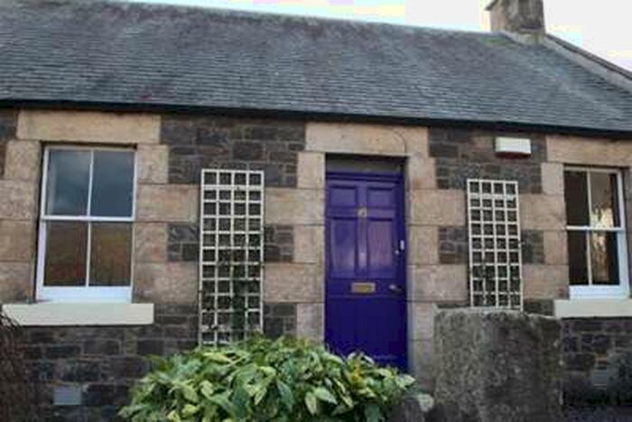 3 Bedroom Cottage To Rent In Main Street, Ratho, EH28