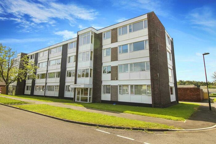 2 Bedroom Flat To Rent In Boston Court, Forest Hall, NE12