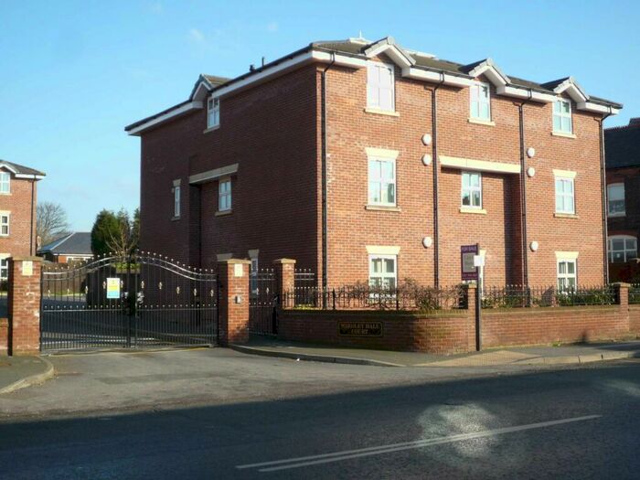 2 Bedroom Apartment To Rent In Manchester Road, Swinton, M27