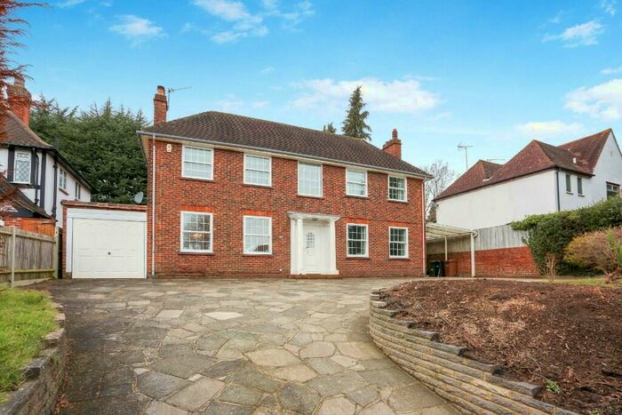 4 Bedroom Detached House To Rent In Brighton Road, Banstead, SM7