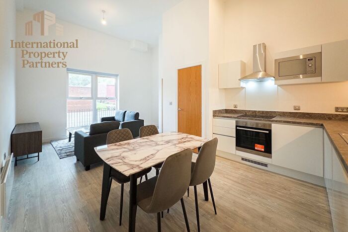 2 Bedroom Flat To Rent In Middlewood Plaza, Muslin Street, Salford, M5
