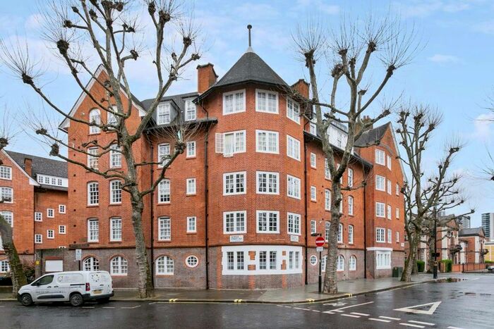 3 Bedroom Flat To Rent In Marsham Street, London, SW1P