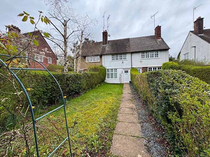 2 Bedroom Terraced House To Rent In Falloden Way, London, NW11