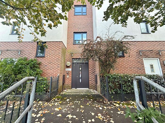 1 Bedroom Flat To Rent In Great Clowes Street, Salford, Greater Manchester, M7