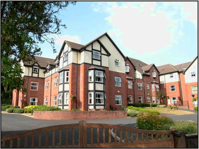 2 Bedroom Property To Rent In Lyttelton Court, Droitwich, Worcestershire WR9