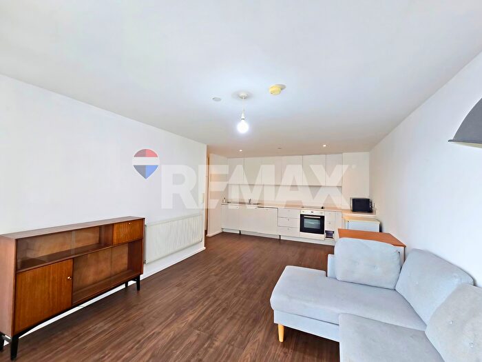 2 Bedroom Flat To Rent In Cannal Street, Nottingham, NG1