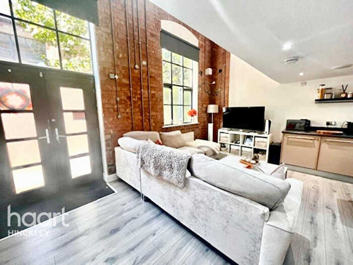 1 Bedroom Duplex For Sale In New Street, Hinckley, LE10