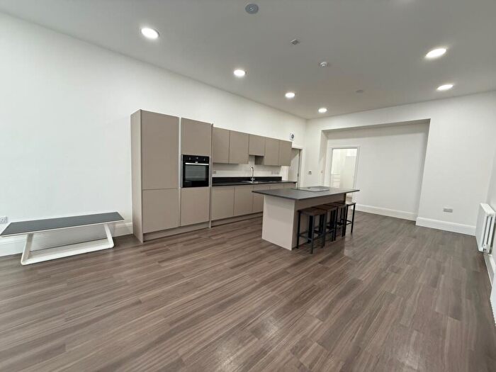 2 Bedroom Apartment To Rent In Sherwin House, Nottingham, NG1