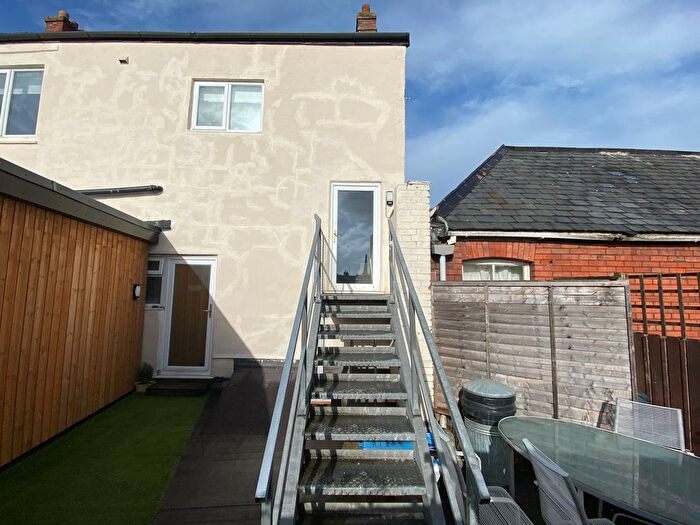 2 Bedroom Flat To Rent In East Reach, Taunton, TA1