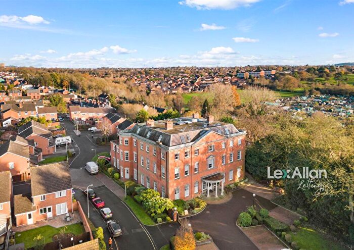 2 Bedroom Apartment To Rent In Flat Dennis Hall, Cameo Drive, DY8