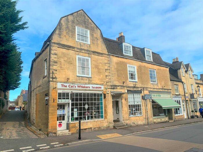 2 Bedroom Flat To Rent In High Street, Winchcombe, GL54
