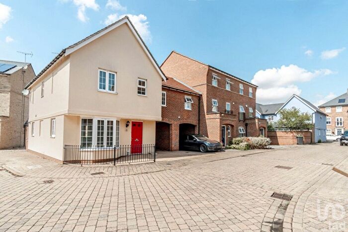 4 Bedroom Link Detached House To Rent In Snow Lane, Stansted, CM24