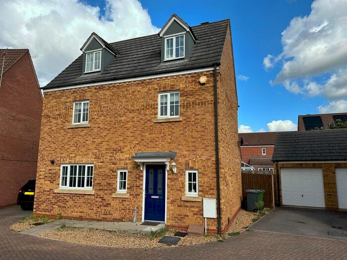4 Bedroom Detached House To Rent In Deer Valley Road, Sugar Way, Peterborough, PE2