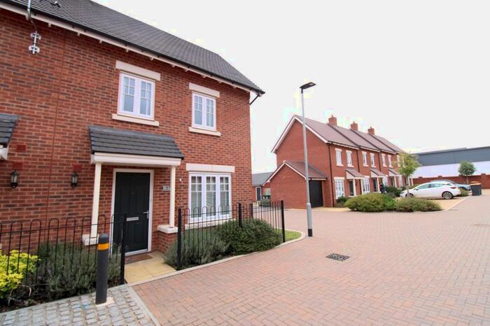 2 Bedroom Property To Rent In Saunders Field, Kempston, Bedford MK42