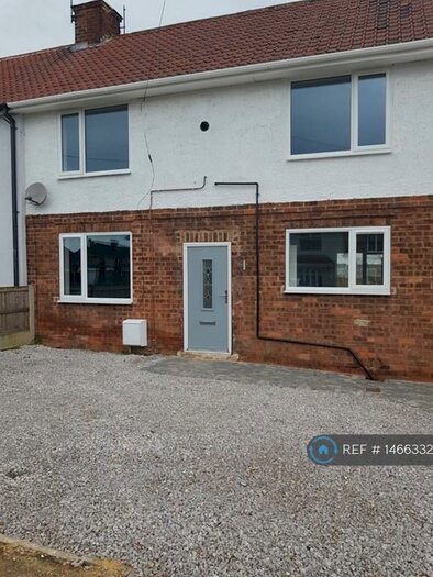 3 Bedroom Terraced House To Rent In Welfare Road, Woodlands, Doncaster, DN6