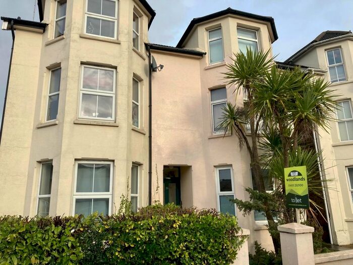 1 Bedroom Flat To Rent In Brighton Road, Horsham, RH13