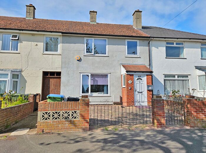 3 Bedroom Terraced House For Sale In Allaway Avenue, Paulsgrove, PO6