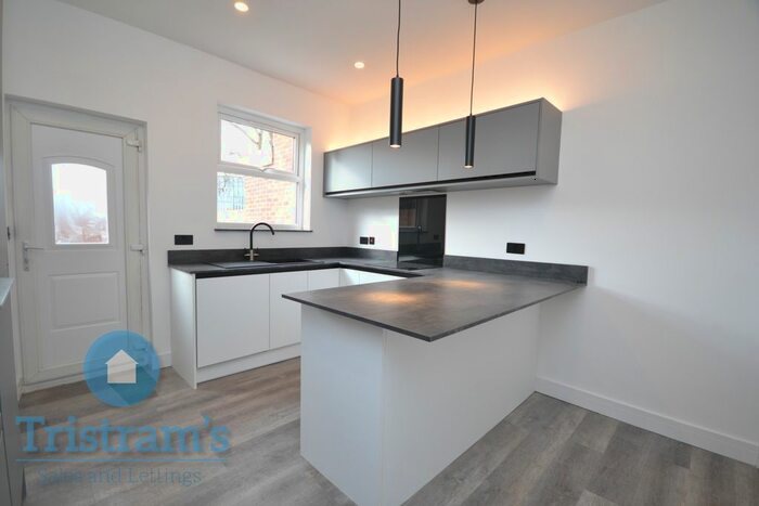 3 Bedroom Terraced House To Rent In Warwick Street, Nottingham, NG7