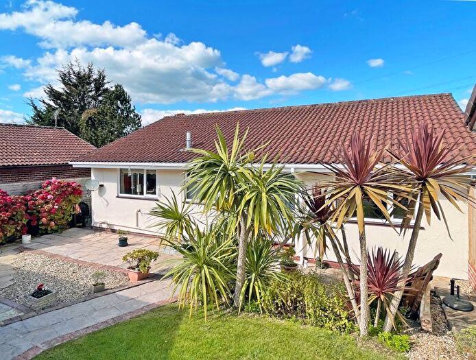 2 Bedroom Bungalow For Sale In Roman Way, Honiton, EX14