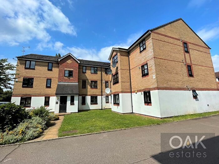 1 Bedroom Flat To Rent In Cherry Blossom Close, London, N13