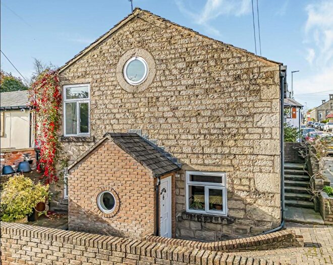 3 Bedroom House For Sale In Nailers Barn, Brandlesholme Road, Greenmount, Bury, BL8