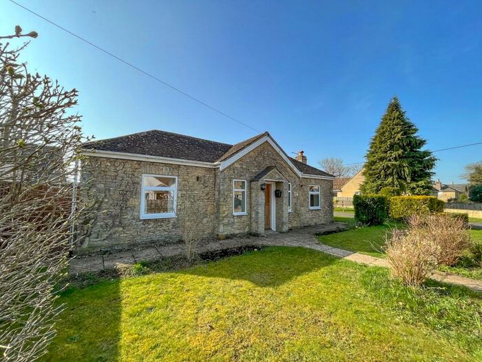 3 Bedroom Bungalow To Rent In Upper Crescent, Minster Lovell, Witney, Oxfordshire, OX29