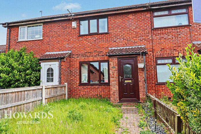 2 Bedroom Terraced House For Sale In Woodfarm Lane, Gorleston, NR31