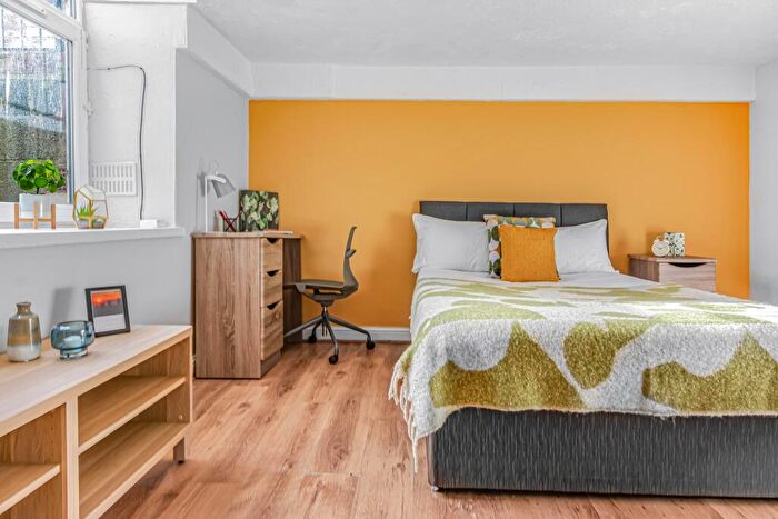 1 Bedroom Flat To Rent In Brudenell Road, Leeds, LS6