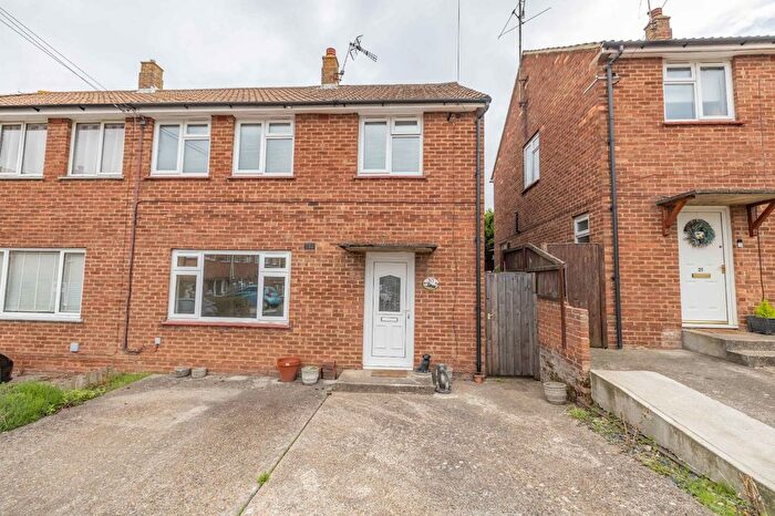 3 Bedroom Semi-Detached House For Sale In Durham Close, Canterbury, Kent, CT1