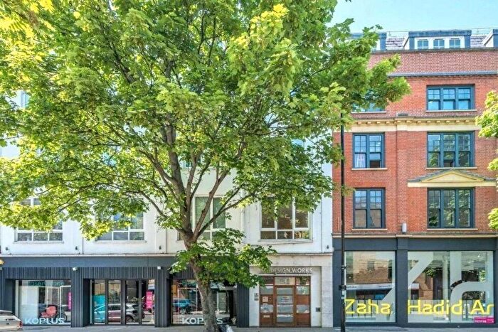 2 Bedroom Flat To Rent In Goswell Road, Clerkenwell, EC1V