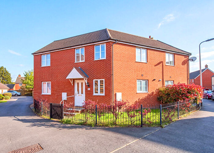 3 Bedroom Semi Detached House For Sale In Kent Avenue, West Wick - Beds + Study, BS24