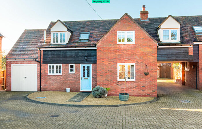 4 Bedroom Link Detached House For Sale In Front Street, Pebworth, Stratford-upon-Avon, CV37
